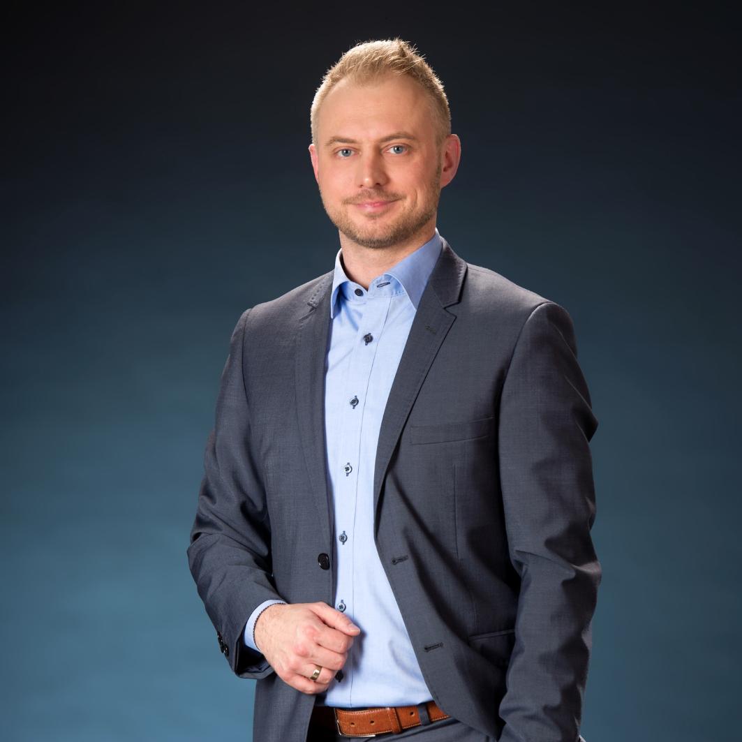 (c) Peter Kaduk Peter Kaduk